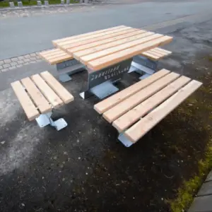Sitzgruppe Weltbank Komfort für sechs Personen aus Lärchenholz und feuerverzinktem Stahl, 2260x1810x760mm